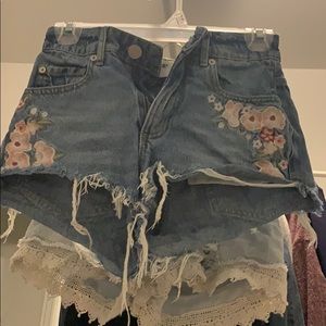 Garage ripped denim shorts! Jean shorts! flowers!
